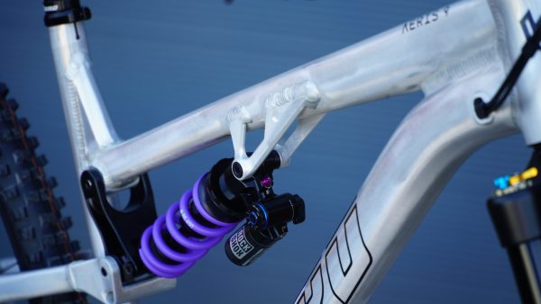 Aeris 9 **Ultra Violet Formula Coil Build** - Image 3